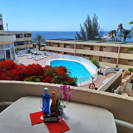 White And Quiet! Modern In San Agustin San Bartolomé