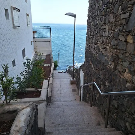 White And Quiet! Modern In San Agustin דירה *