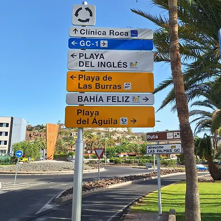 White And Quiet! Modern In San Agustin דירה